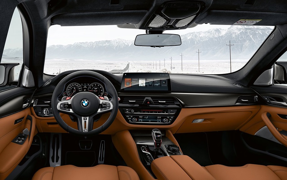 BMW M5 Competition մոդելի կաշեպատ սրահը